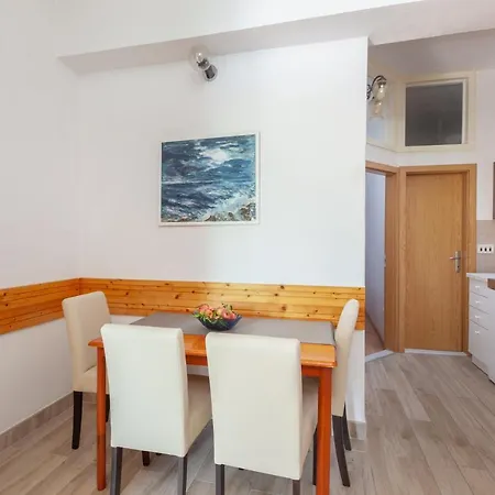 Apartament A8 Igrane